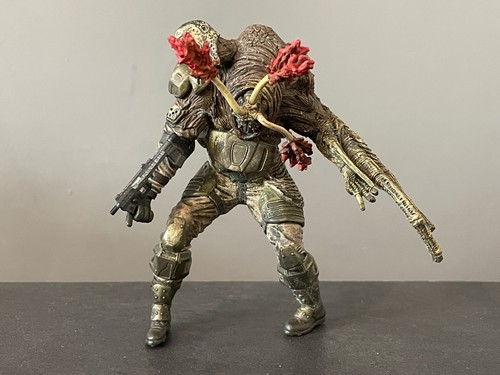 Halo flood combat form - halo, 4.5"