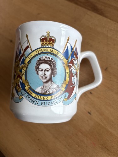 Silver jubilee mug queen - silver,
