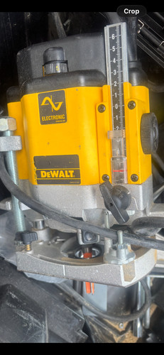Dewalt dw625e 230v router - dewalt,