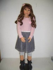 Holly -Brown- by Monika