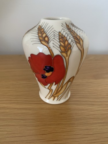 Moorcroft harvest poppy vase - poppy,