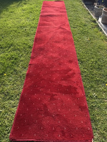 Nice old red carpet hall - old,