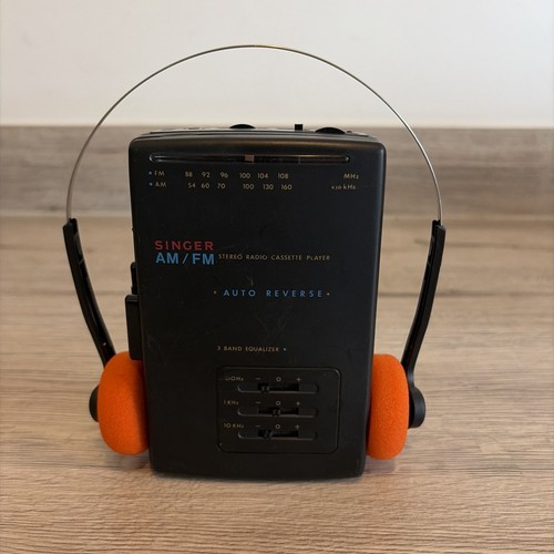 Rare vintage 1980s singer - rare,