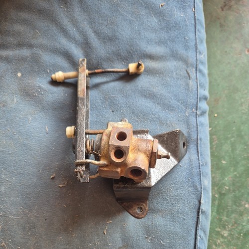 Brake compensator pressure - brake,