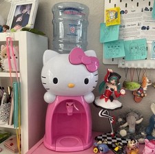 OFFERS OPEN Hello Kitty Water