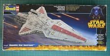 Star Wars : Republic Venator Star Destroyer 1/2274 Scale Model Kit by Revell