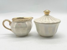 VINTAGE ROYAL VICTORIA WADE