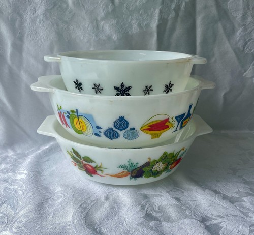 Vintage jaj pyrex casserole - jaj,