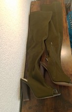 Ladies Khaki Pull-On Stretch