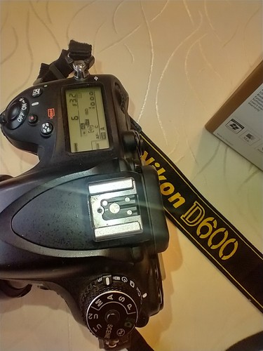 Nikon d600 low shutter count - nikon,