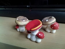 Set of 3 Ceramic Mushrooms  toadstool ornaments gc