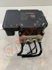 VOLVO XC60 D4 R-DESIGN (156)