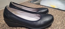 Clarks Size 6 Extra Wide Fit