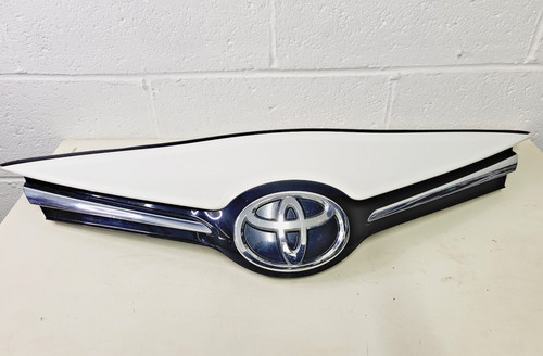 Toyota avensis mk3 - toyota, grill