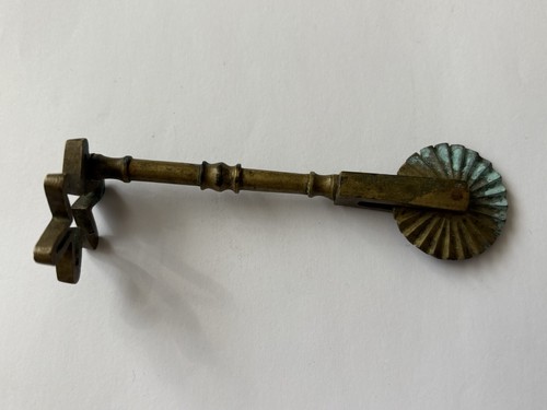Antique pastry crimper wheel - pastry, wheel.