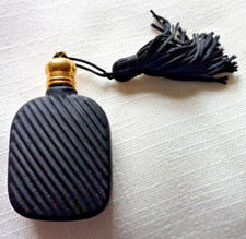 Metal Top - Black ribbed glass