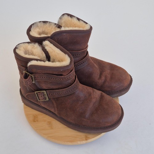 Ugg aiden boots brown - 5.5,