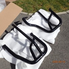 Black crash bars - Engine