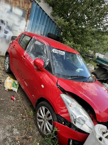 Suzuki swift breaking 2012 - suzuki,