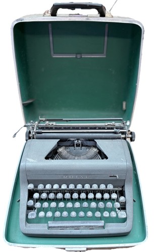 Vintage royal senior companion - royal,