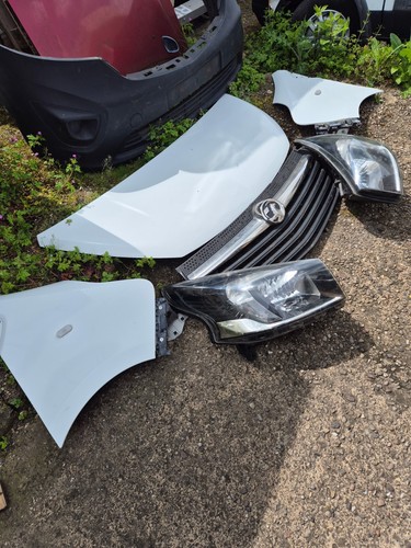 Vauxhall vivaro front end - vauxhall,