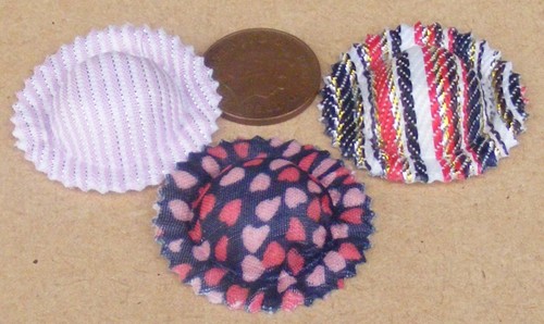 Dolls house ladies - ladies, hats