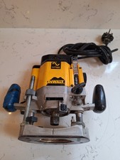 Dewalt Router DW625E Type 6 240v 2000w  Spares Or Repairs NOT Working.