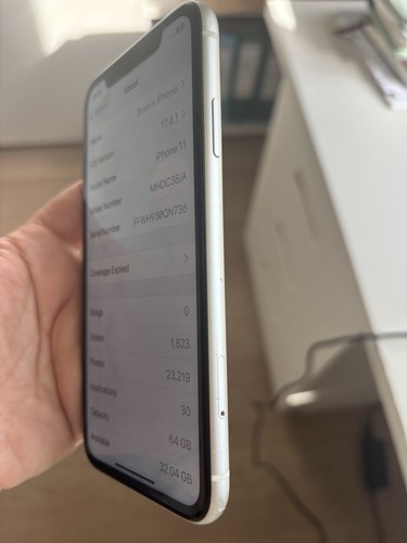 Iphone 64gb white screen - 11,