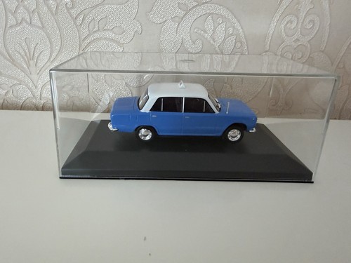 Fiat 124 taxi blue - 124,