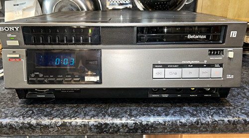 Vintage sony mark ii - c6,