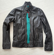 Superb Men’s Size Medium