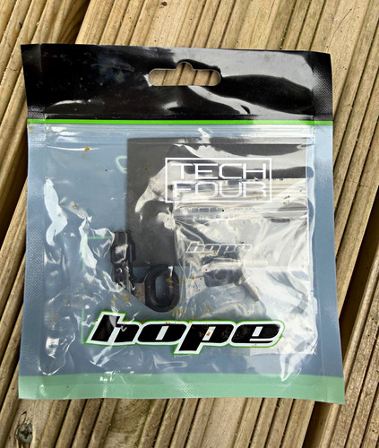 Hope tech and evo - 4, right