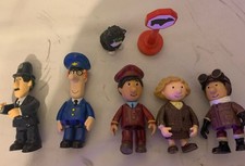 Postman Pat Figures X5; PC