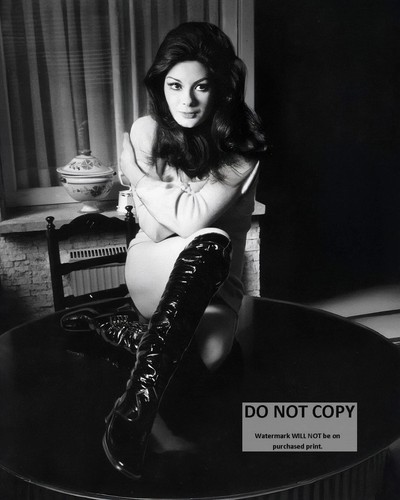 Actress edwige fenech pin - fenech,