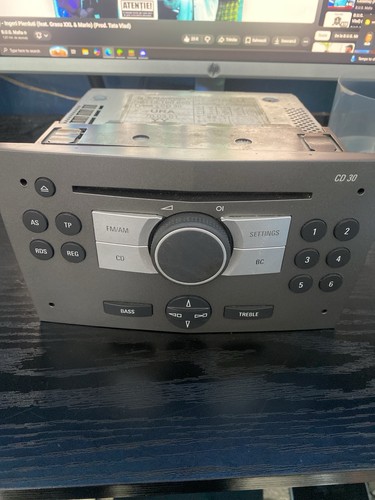 Vauxhall cd30 stereo - stereo, cd