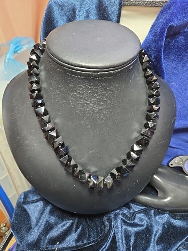 Antique victorian whitby jet - victorian,