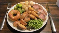 FAKE  SUNDAY CARVERY ROAST
