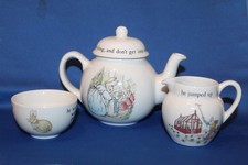 WEDGWOOD VINTAGE CHILDS PETER RABBIT TEAPOT, MILK JUG & SUGAR BOWL