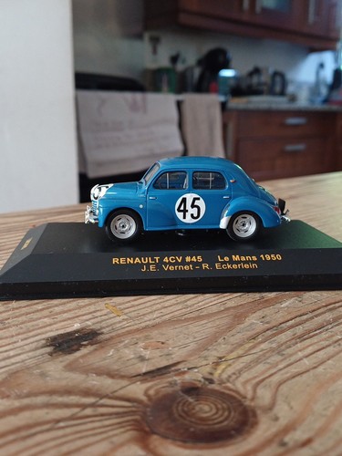 Ixo lmc085 mans - renault, 4cv