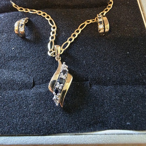 Samuel 9ct gold black - h,