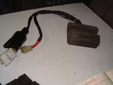 Honda CB900F F2 Hornet CB900 voltage rectifier / regulator ~ SH689A-13
