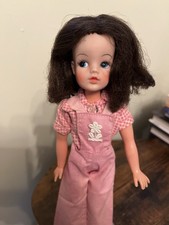 Vintage Sindy Trendy Girl  Doll Brunette 1972 Wearing  Dungarees Outfit 1972