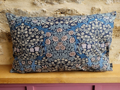 William morris blackthorn - william,