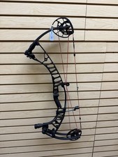 Hoyt Z1s