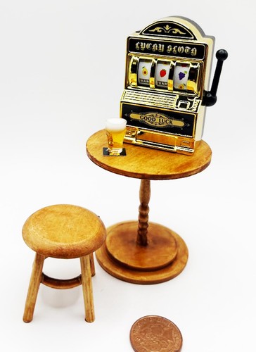 Dolls house pub slot - dolls, machine
