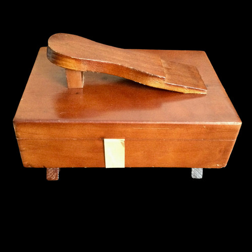 Vintage wooden shoe shine - wooden,