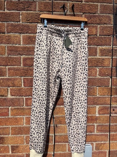 Primrose leopard print
