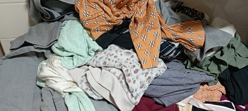 Mixed clothing job lot - mixed,