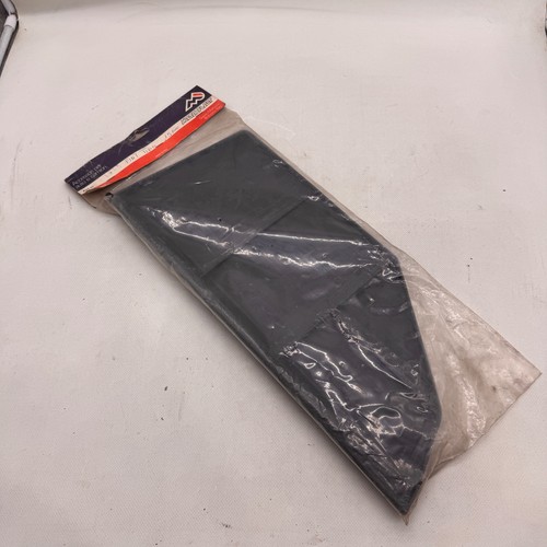 Protective adhesive panel - , fiat