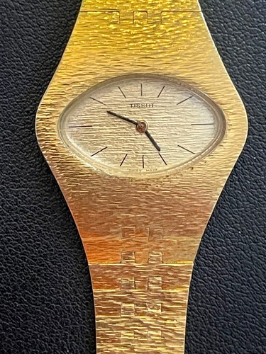 Ladies tissot working - working, bark